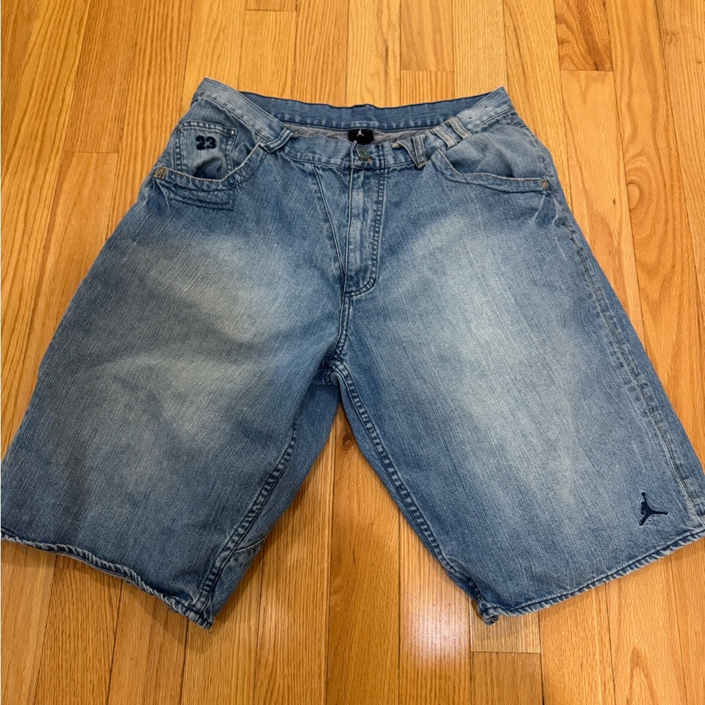 Nike Air Jordan Men’s size 38 Jean Shorts